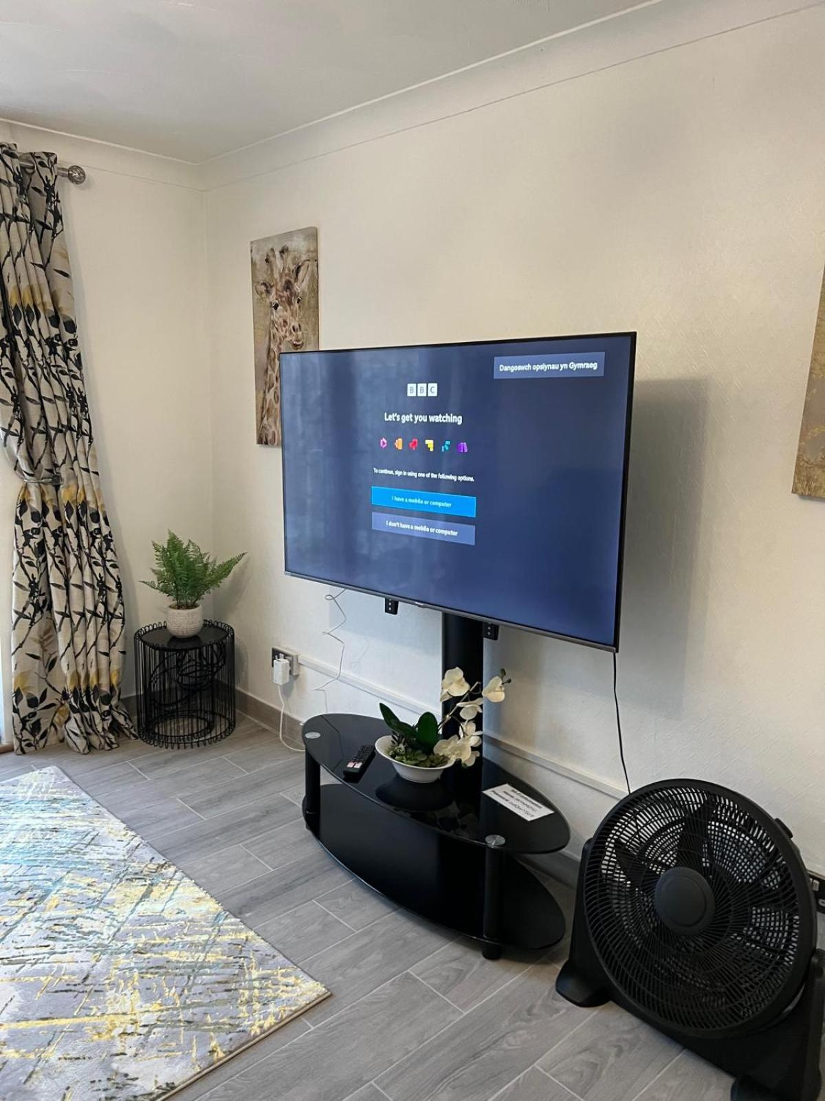 Beautiful 2-Bedroom In Grays Close To Lakeside Экстерьер фото