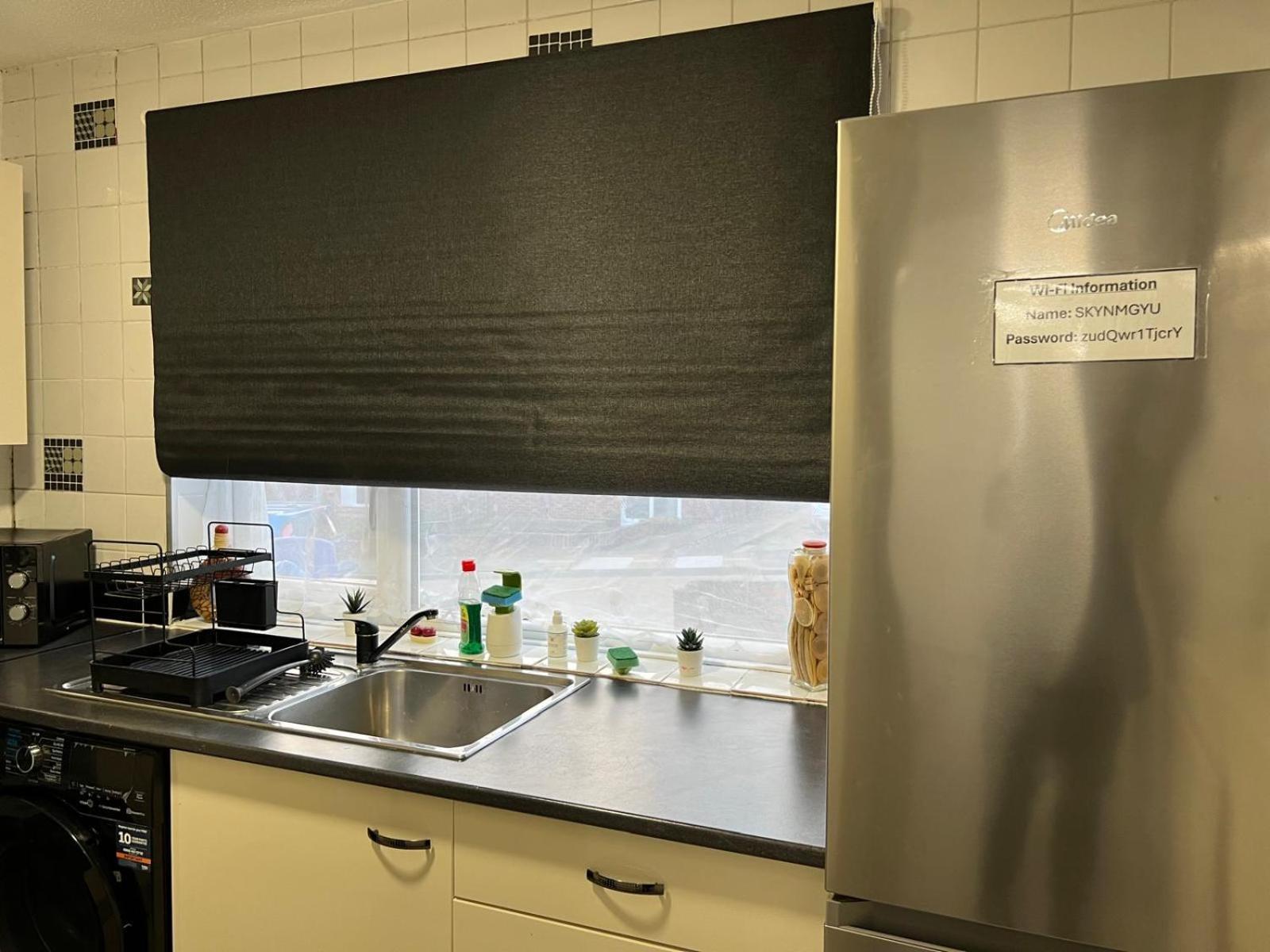 Beautiful 2-Bedroom In Grays Close To Lakeside Экстерьер фото
